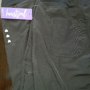 Heart and soul scrub joggers, black